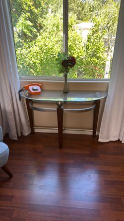 Wall table