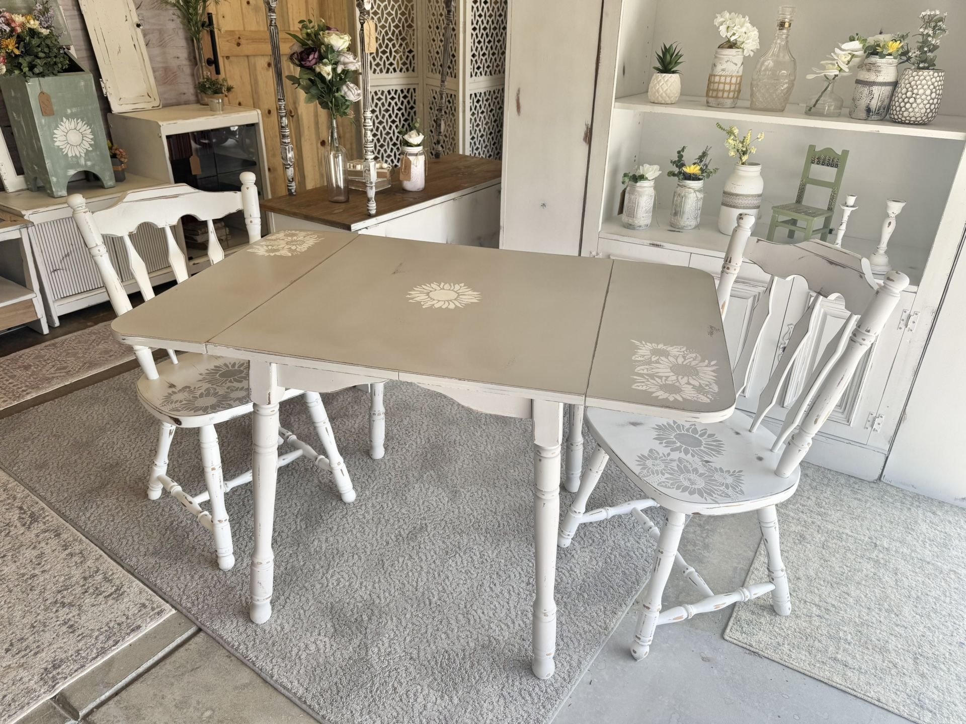 Kitchen - Game Table + 2 Chairs
