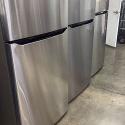 Top Freezers 20 Ft.³