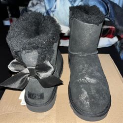 Brand New Size 9 Black Uggs With Gold Shimmer