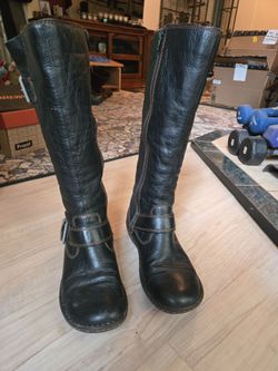 B.Ø.C dark brown size 8.5 boots