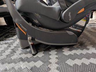 Chicco car seat with Base