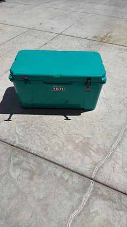 Yeti 48 quart cooler