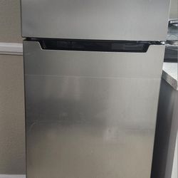 MOVING OUT SALE!! Brand New BANGSON Mini Fridge + Freezer --#3 Best Seller on Amazon!