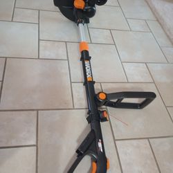 WORX 20V Trimmer/Edger with Accessories 