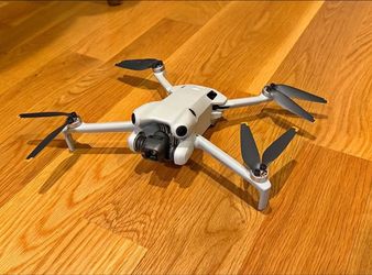DJI mini pro 4 fly more combo