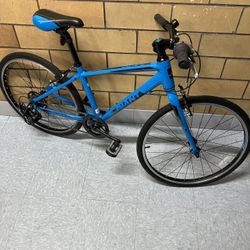 Giant Escape Jr 24”Kids Bike With A Helmet  For $150 Only!!!!