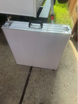 Portable 8ft beer pong table set.