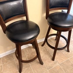 2 Barstools 