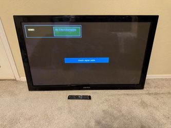 50 Inch TV With Remote And Wall Mount