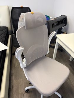 White Ergonomic Mesh Office Chair with Headrest
