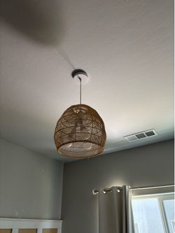 Light fixture