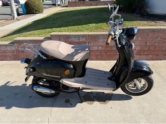 Wolf Islander 50cc Scooter - Runs Great! (Moped Plate Eligible)