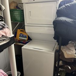 Whirpool Washer & Dryer Combo Unit