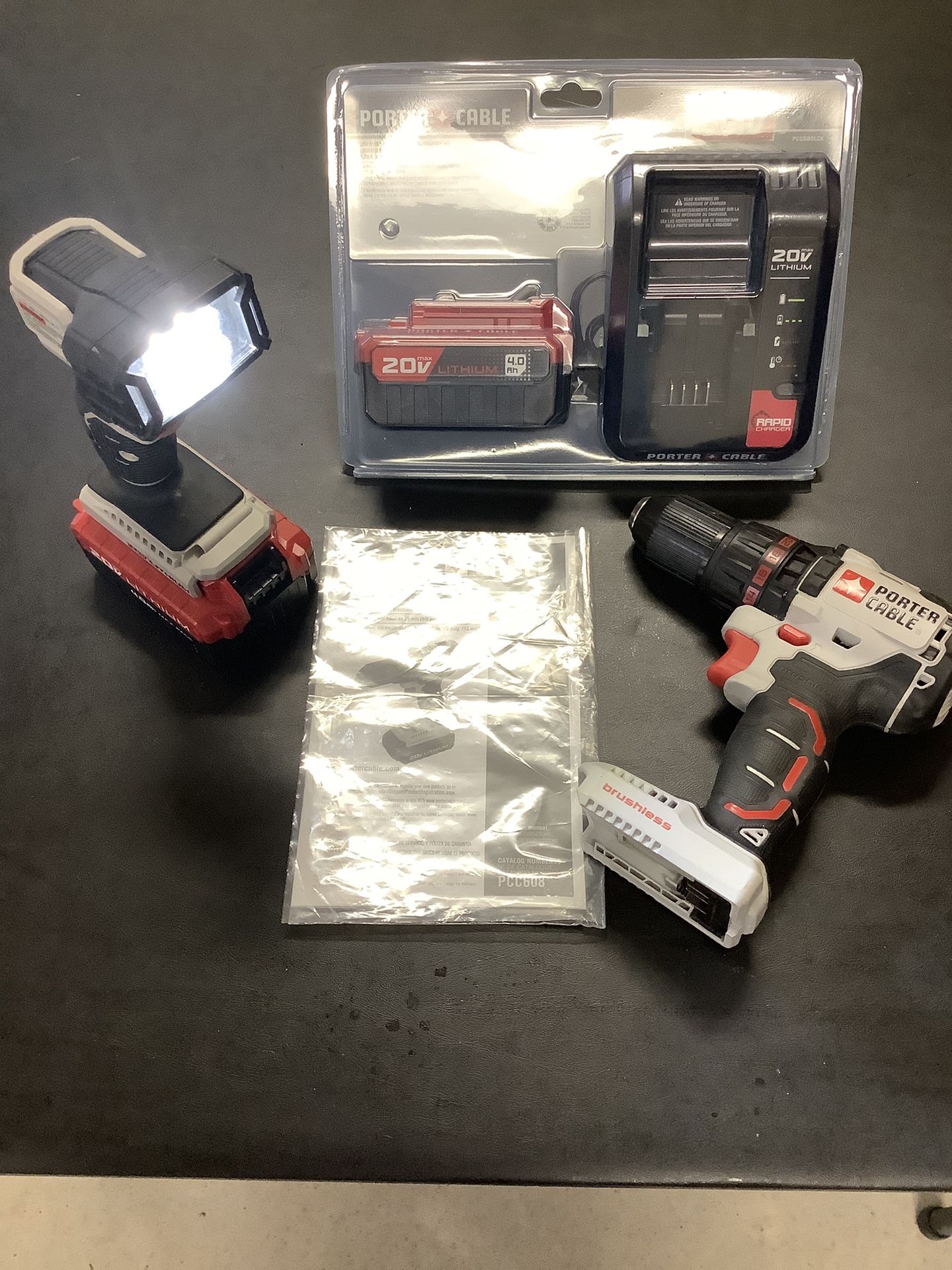 Porter Cable 20Volt Kit With 2 Batteries Flashlight Drill/Driver Charger