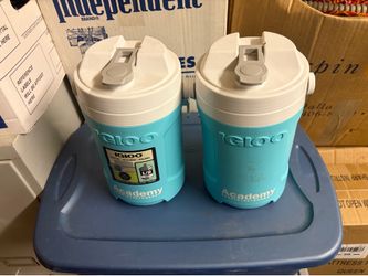 Set of water bottle new, $12