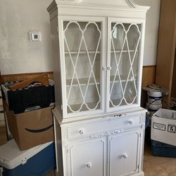 Vintage Duncan Phyfe China Cabinet