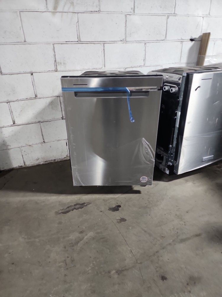 New Whirlpool Stainless Steel Dishwasher
