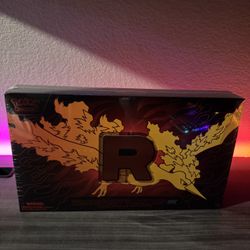 Pokemon TCG Moltres UPC Destined Rivals