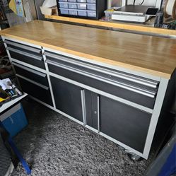 Combo Toolbox And Work Bench Setup, Good Condition, Keys Included, Table Top Is Roughly 24in X 6ft, PRICE IS FIRM