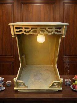 Bàn Thờ Thần Tài Thổ Địa/ Altar Of The God Of Wealth And Earth God