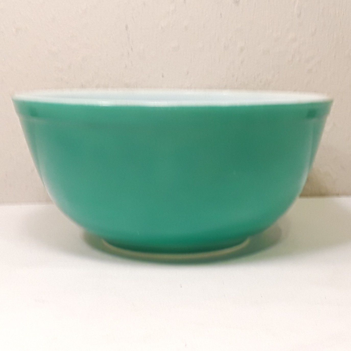 Vintage Pyrex Green Nesting Mixing Bowl