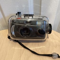 Intova Snap Sights Focus Free Underwater Diving Film Camera with Protective Case