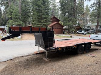 Deck over 5th wheel trailer