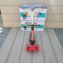 SCOOTER FOR KIDS WHIT LIGHT 