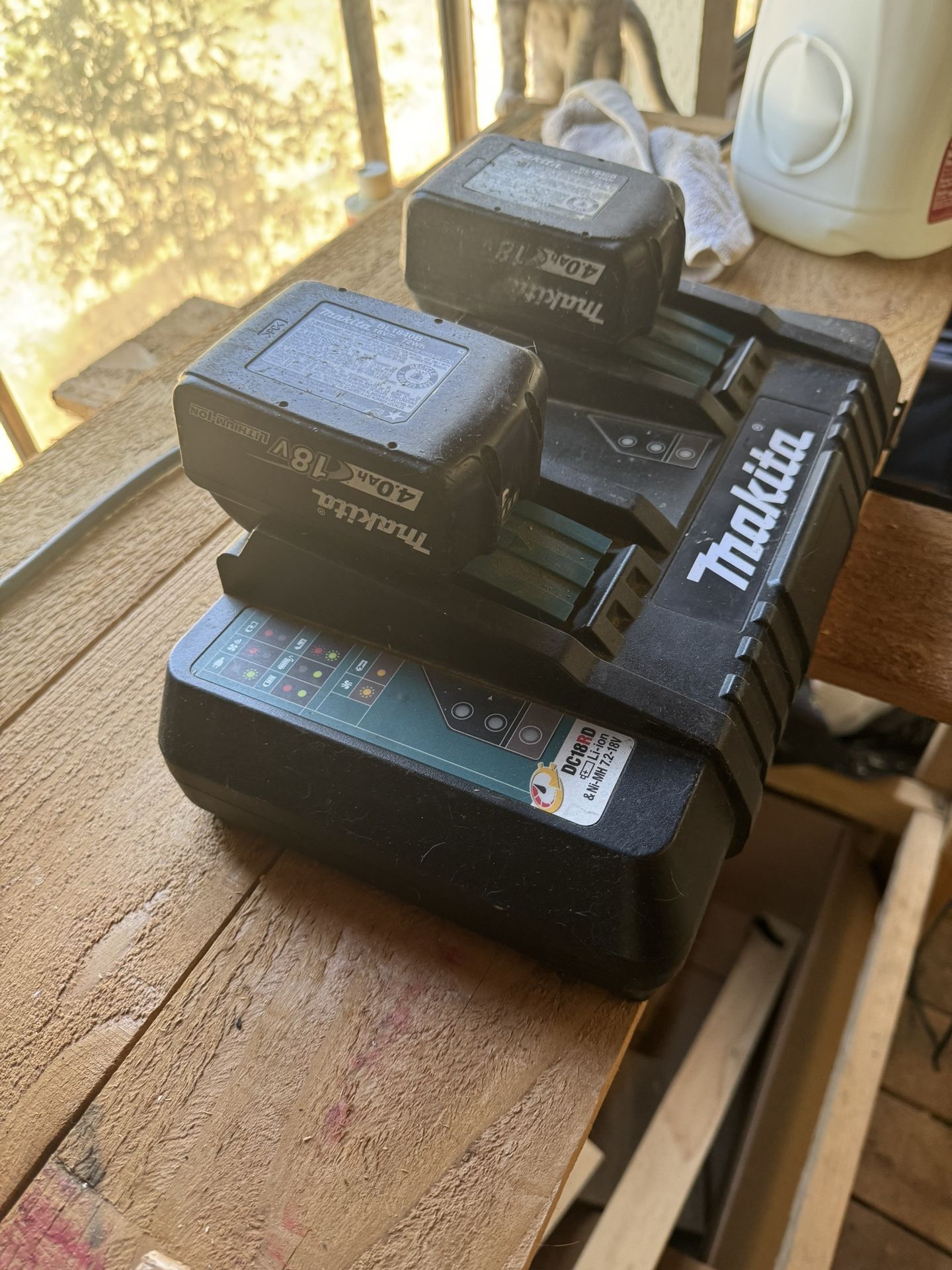 Makita dual Battery Charger