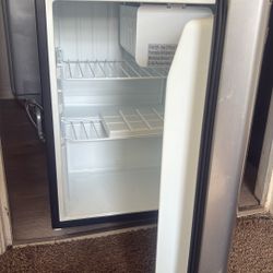 Whirl Pool small fridge 