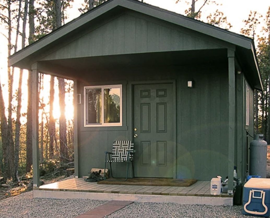 Spacious Weekender style shed with beautiful porch