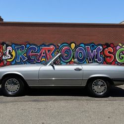 87 Mercedes-Benz 560SL  