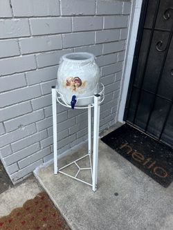 Gallon holder