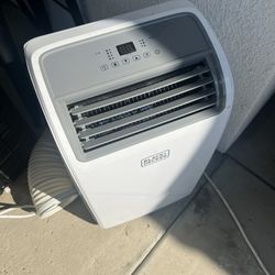 Black + Decker Portable AC 