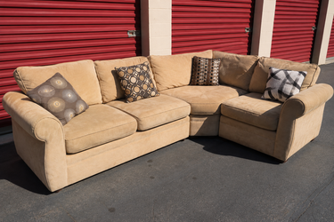 FREE DELIVERY & INSTALLATION TAN SECTIONAL COUCH