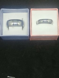 His and hers matching wedding bands
