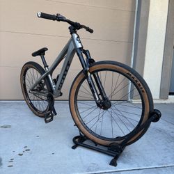 2021 Scott Voltage YZ 1 Dirt Jumper Bike (New Tires)