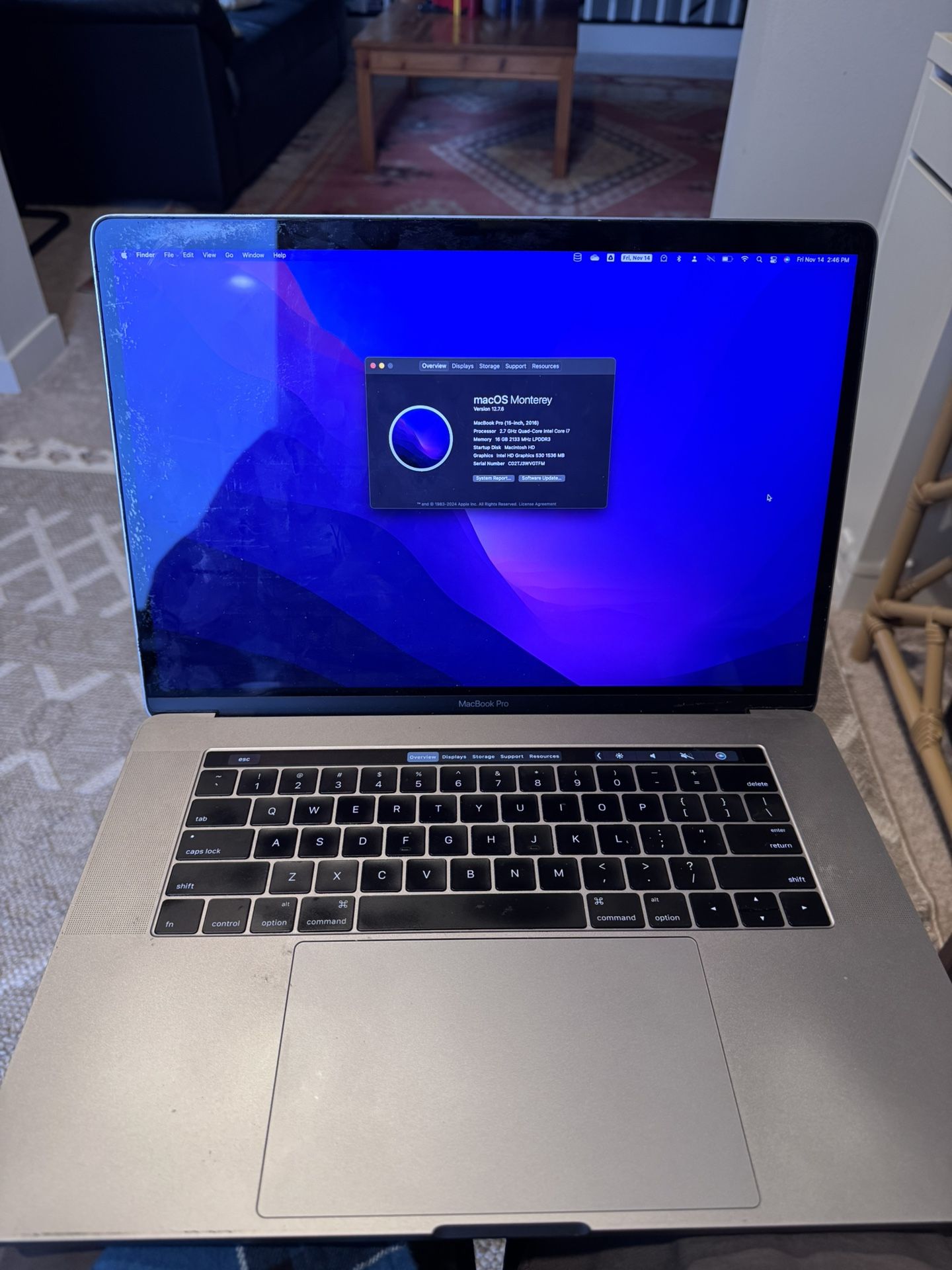 Macbook Pro 15 inch 2016 Touch Bar core i7 16GB RAM 512GB SSD