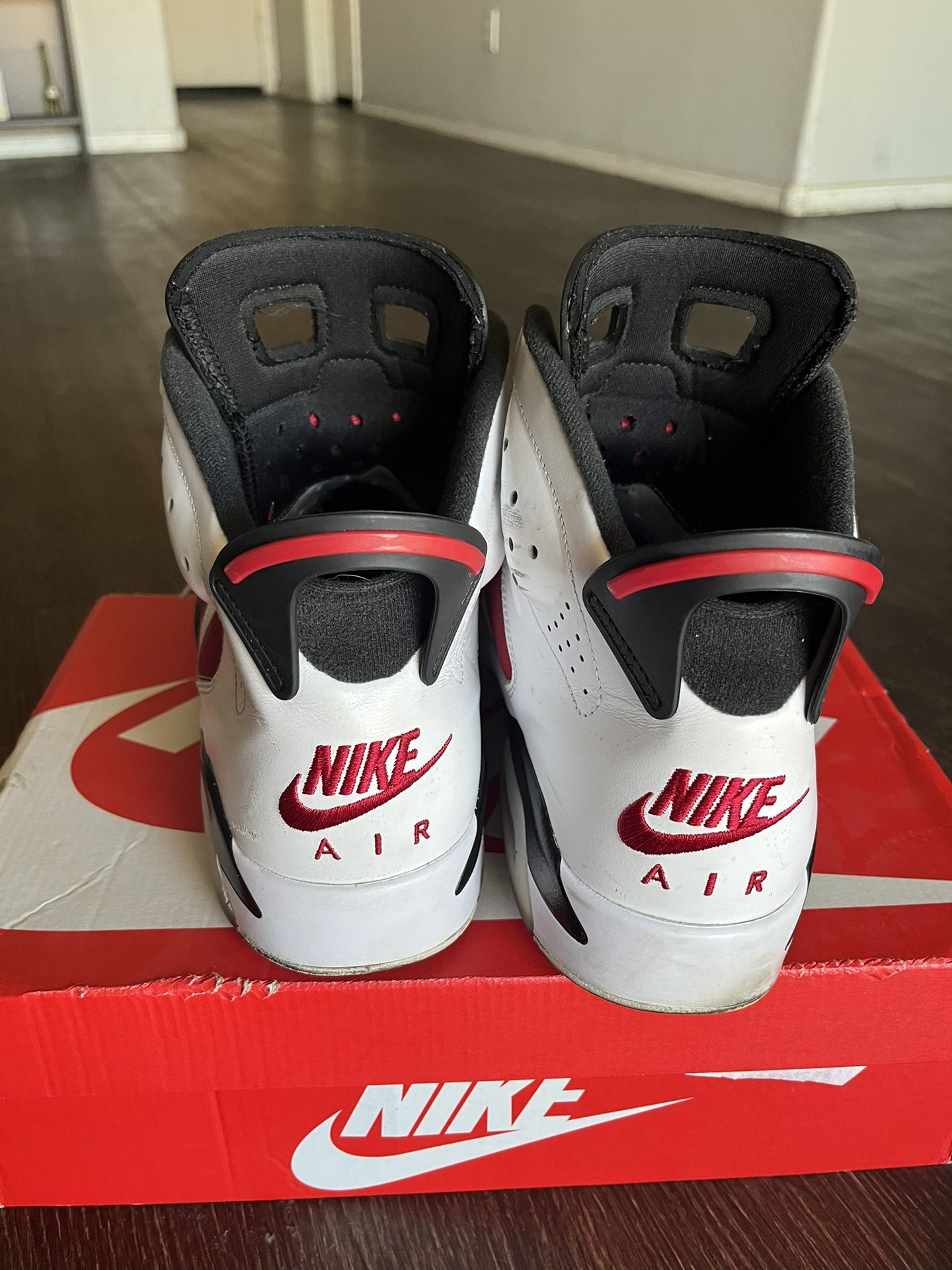 Air Jordan 6 Retro ‘Carmine’ Clothing