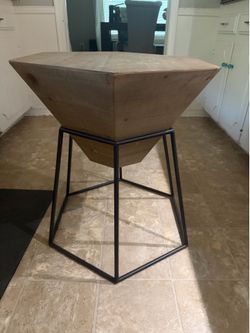 Hexagon table 20 inch