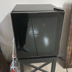 Mini fridge
