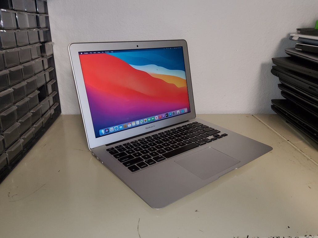MacBook Air 13" (Early 2014) Intel i5-4260U 1.4GHz 4GB 121GB SSD MacOS

