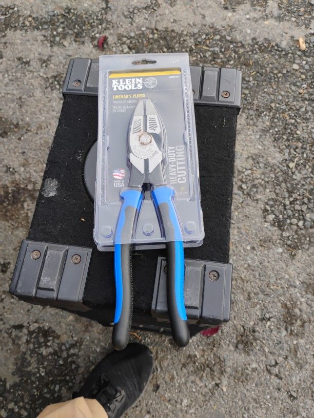 Klein Linesman Pliers
