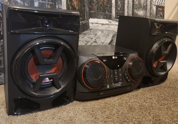 LG CKM4 XBOOM 300W HiFi Shelf System with BT Connectivity for Sale in