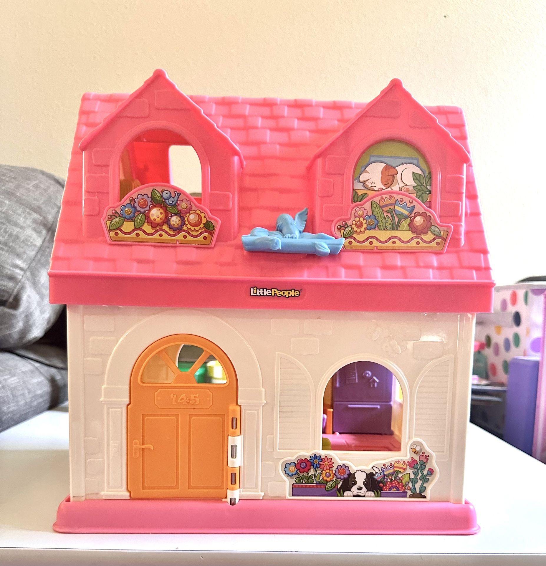 Fisher-Price Little People Toddler Playhouse Surprise & Sounds Home Musical Playset with Figures & Accessories for Ages 1+ Years