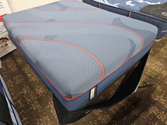 SAVE 40% | Posturepedic Elite Hybrid HighPoint Soft - Queen Mattress | Brand New
