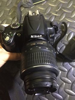 Nikon D5000