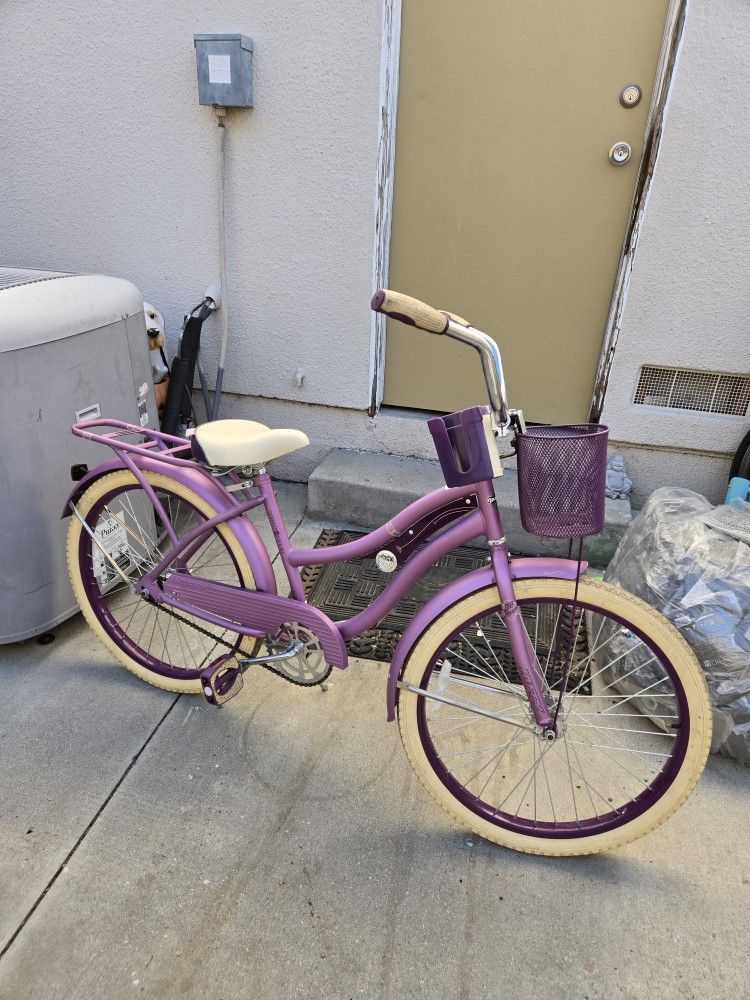 Women's Nel Lusso Huffy 26" Bike