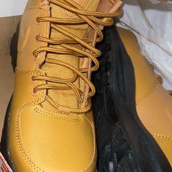 Nike Boots 